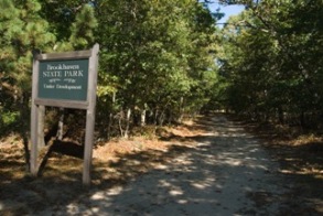 Trailhead at Brookhaven State park