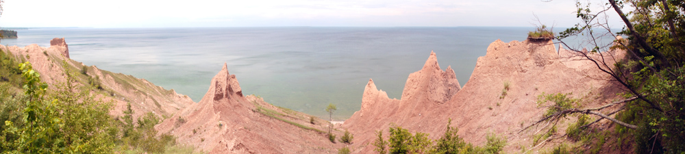 Chimney Bluffs State Park